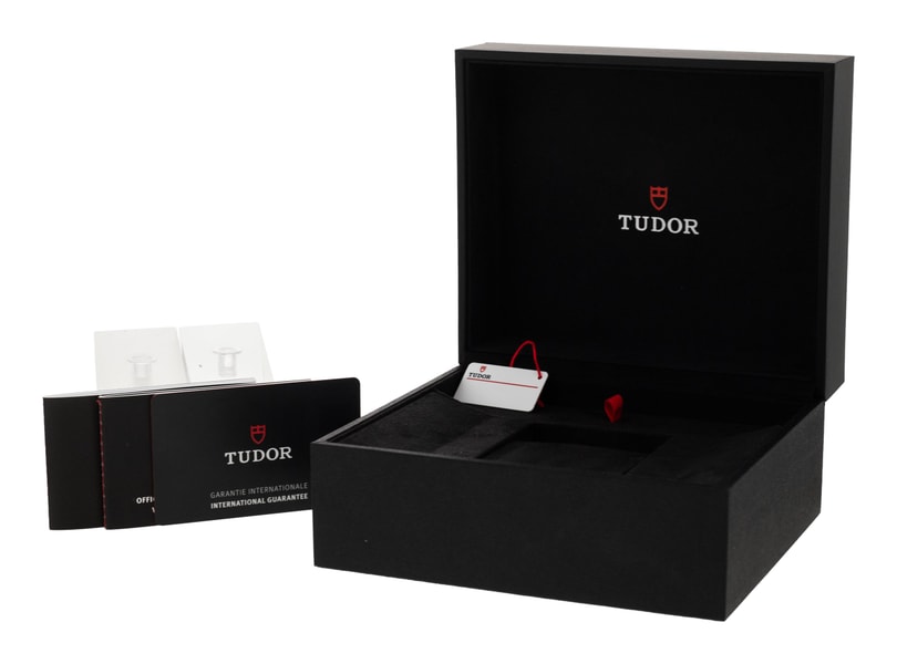 Tudor Black Bay M79230B-0008